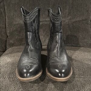 Coconuts by Matisse Black Ankle Boots